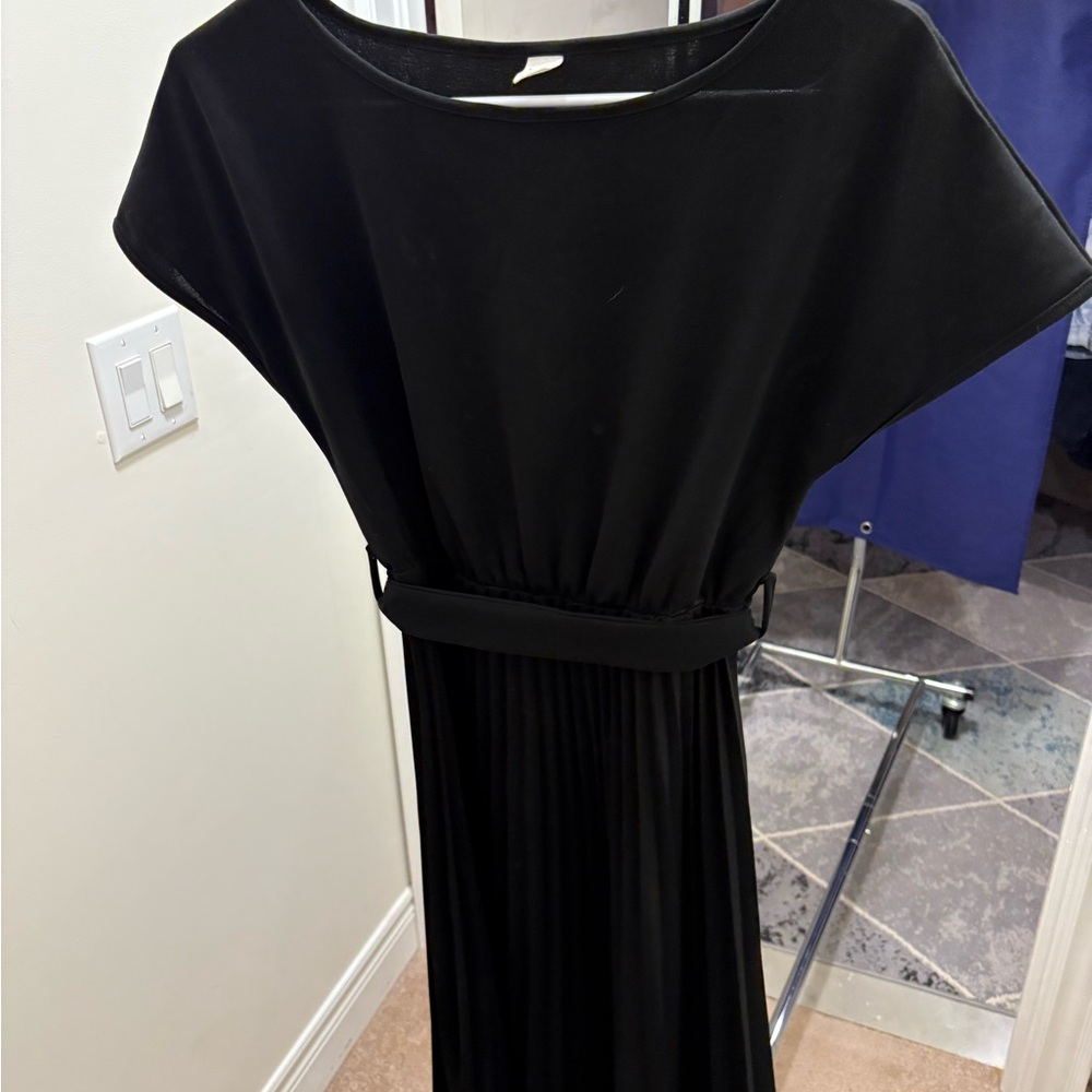 Black midi dress